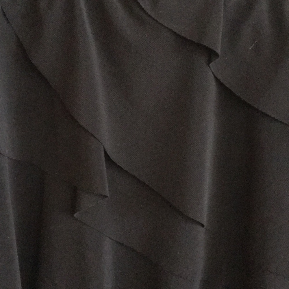 Fun Ruffled skirt - Picture 3 of 4